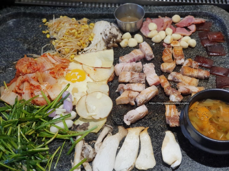  롯데월드 맛집 방이동 먹자골목 맛집 제주오겹살 왕돌구이집
