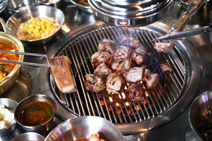  제주도 고기정류장에서 중문 연탄구이 먹방