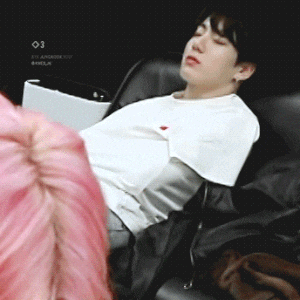 [방탄소년단 갤러리]우리 정국이 팔 실종되었나요..?