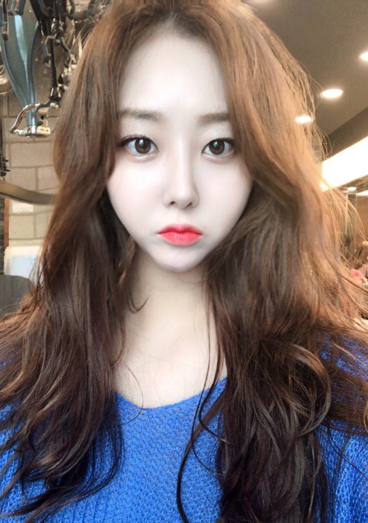  긴머리 굵은 웨이브 글램펌 헤어스타일 추천