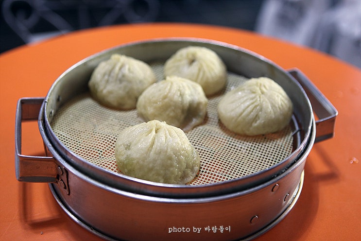  대구만두맛집.........고기맛이 듬뿍.....구불리만두 의 고기왕만두