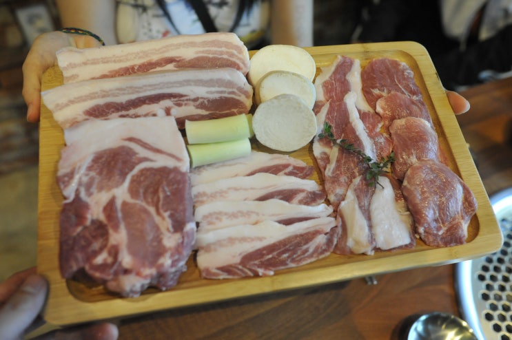 제주 선샤인호텔 맛집 찾으신다면 흑본오겹