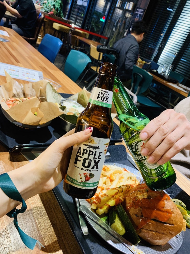  파주 더티트렁크 하이네켄 맥주파티 다녀왔어요! ღ'ᴗ'ღ