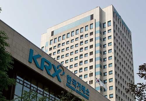 `벼랑 끝 기사회생` 코오롱티슈진…개선기간 부여에 소액주주 6만 명도 한시름 `뚝` `벼랑 끝 기사회생` 코오롱티슈진…개선기간 부여에 소액주주 6만 명도 한시름 `뚝`