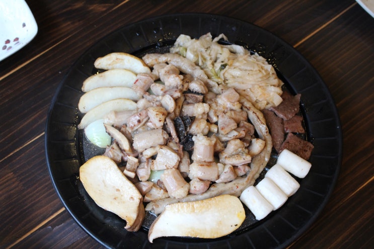  상무지구 대창 쫀쫀함으로 숭부하자 씹을수록 고소한 맛~