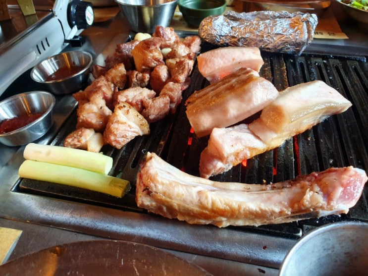  미야자키상점 * 또보겠지 떡볶이 * 빌트인캠 * 금돼지식당 * 나쁜녀석들 * 망원한강공원 * 필동멸치국수 * 웨딩시그니처
