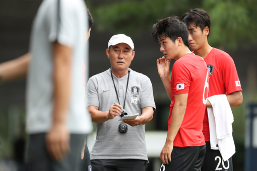 한국 U-22 대표팀, 우즈베키스탄에 3-1 승리… 오세훈 결승골 한국 U-22 대표팀, 우즈베키스탄에 3-1 승리… 오세훈 결승골
