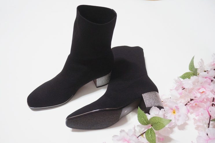 스타카토 삭스부츠 하나로 가을코디 완성
