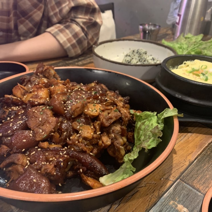  성수동족발 맛집 직화로 굽는 불족발  권식족발