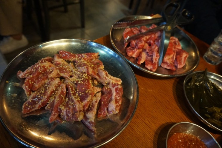 [건대 고기집] 고기굽는놈 : 소갈비살이 맛있던 깔끔한 건대 고기 맛집