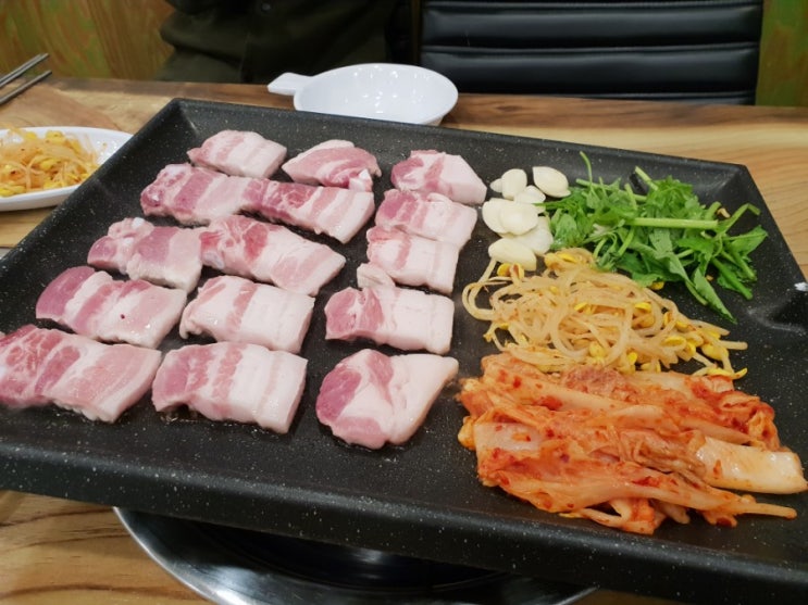  오송 삼겹살 맛집 - 우성원 :: 벌집껍데기와 미나리 삼겹살