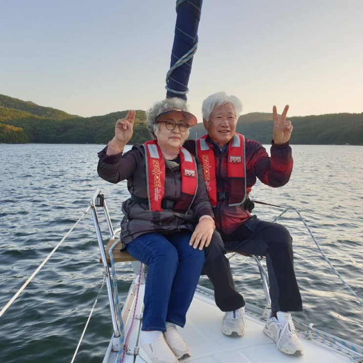  사랑은 바람과 파도를 이기고