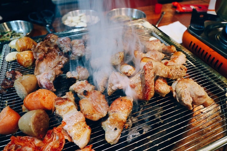 [대전] 궁동 돼지고기 무한리필 - 팔팔 생고기