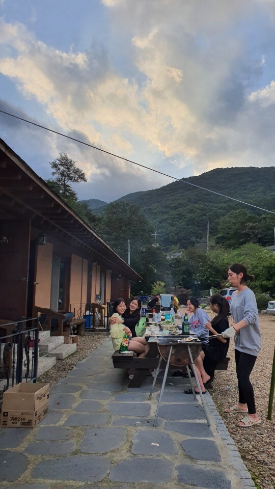 대전 근교 여행 공주 짱잼 (상신흙펜션/공주상신마을/카페프레즈)