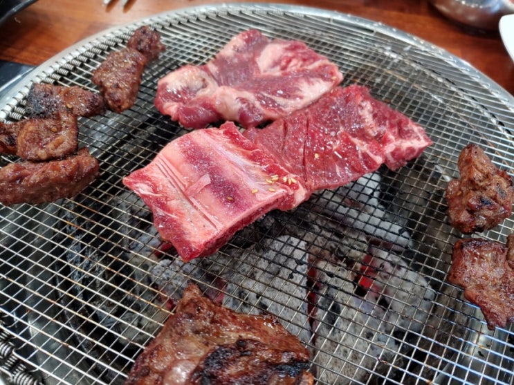  김포 풍무동 맛집 소고기가 일품! (ft. 꽃담은소)