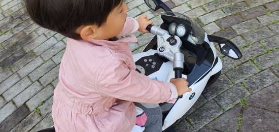  K1300S 유아전동오토바이로 일요일 나기