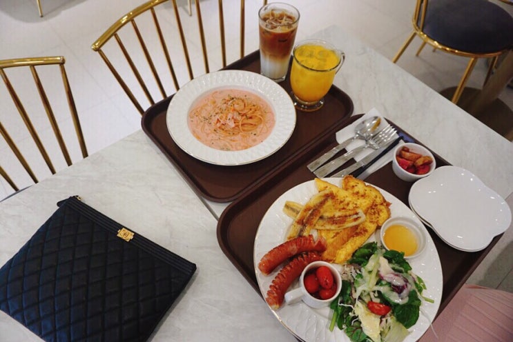  청주데이트코스 : 카페 카미나르332 브런치 맛집 