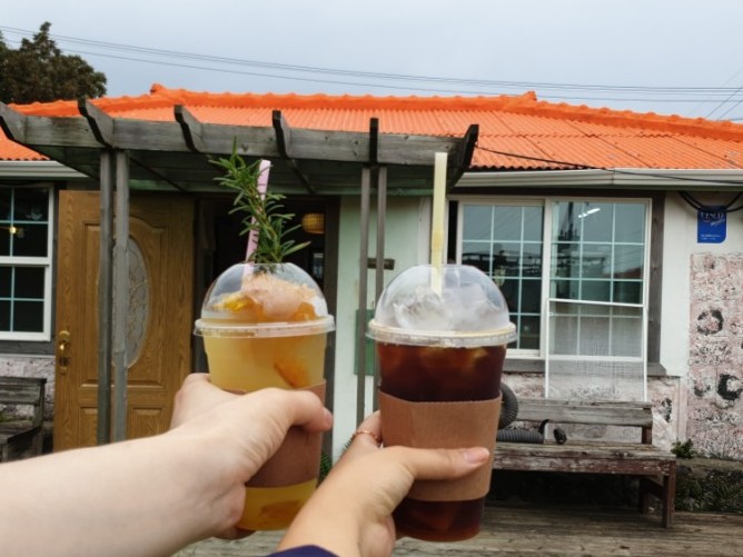 제주 평대리 카페 아일랜드 조르바