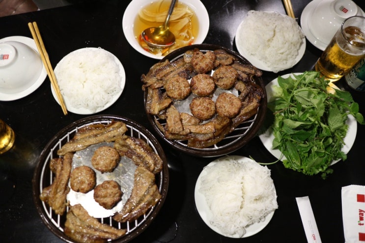  하노이 꽌넴 CNN에도 나온 분짜맛집이라해서 다녀왔어요