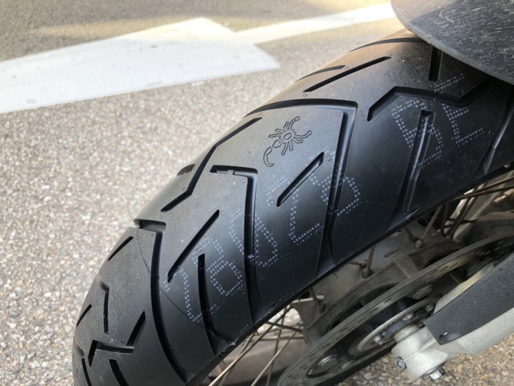  [R1200GS] 앞 타이어 교체 및 엔진오일 교환