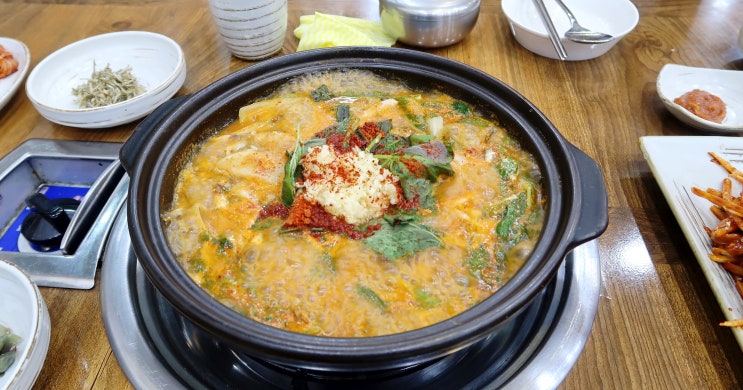  거제도먹거리하면 멸치쌈밥! 거제현지인추천맛집 거제멸치쌈밥