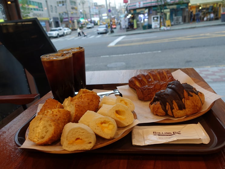  검단빵집 _ 천연효모로 구워서 더 맛있는 " 롤링핀 " 검단 완정역점