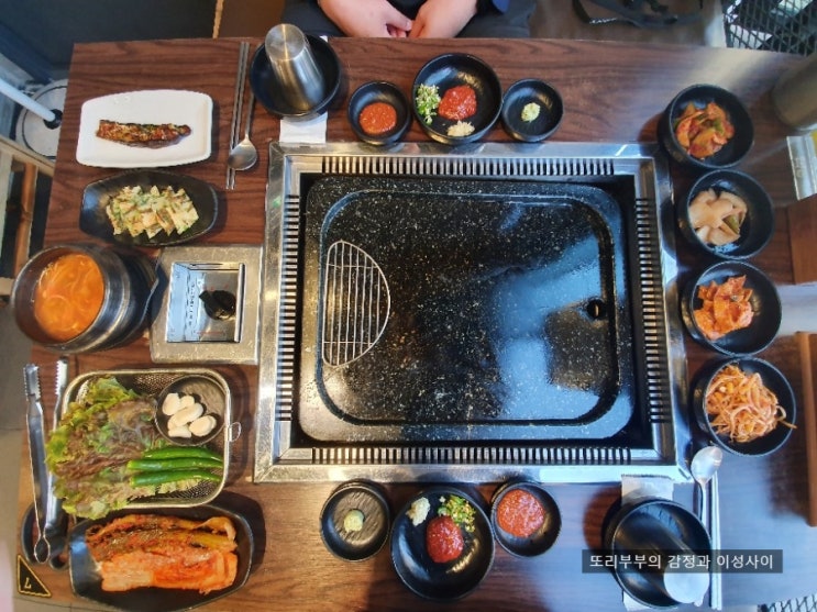  동탄역맛집 우정가는 동탄2 삼겹살 고깃집 맛집 인정! (국내산 반찬만 사용해요)