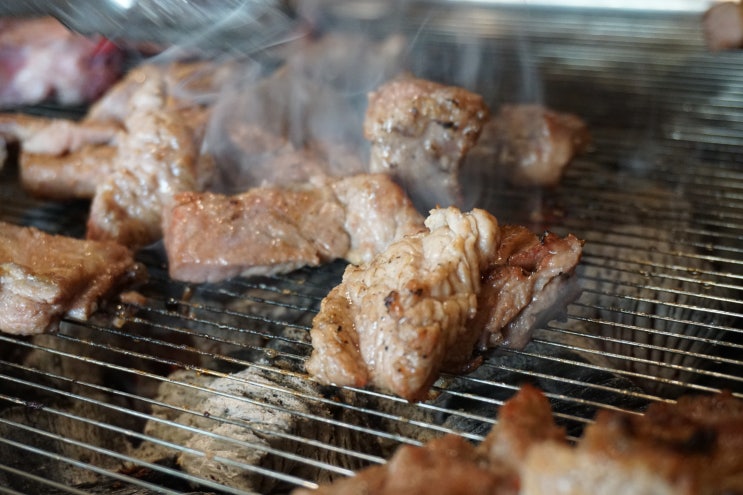 하늘공원 맛집 예쁜돼지 육즙가득 싱싱한 고기가 있어요 상암동 회식장소 추천