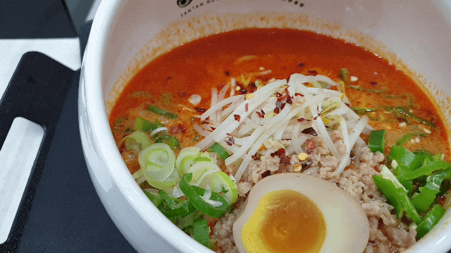 문정동 라멘]뜨끈 얼큰 쫀득 한국인 입맛에 맞춘 NO일본식재료 ,탄탄면공방 문정점