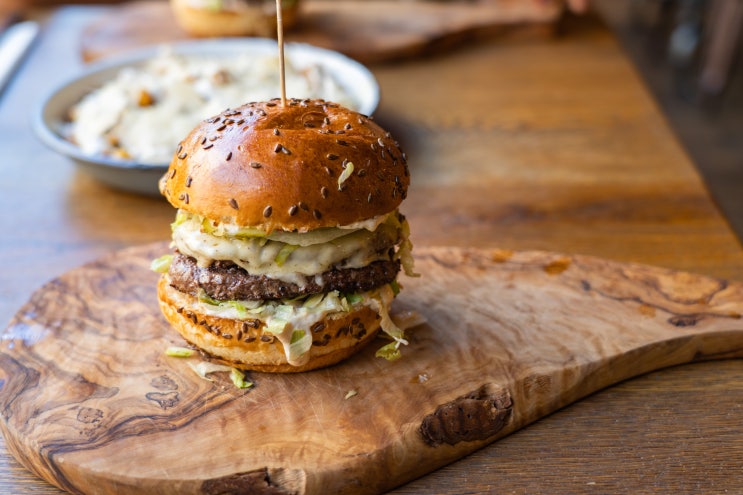 [자그레브 맛집] 꼭 먹어줘야하는 햄버거집 'Submarine burger (서브마린 버거)' + 버스터미널 짐보관