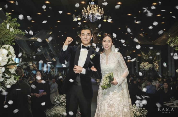 이상화 강남 결혼 (태진아 이경규 김연아 등 스타 참석)