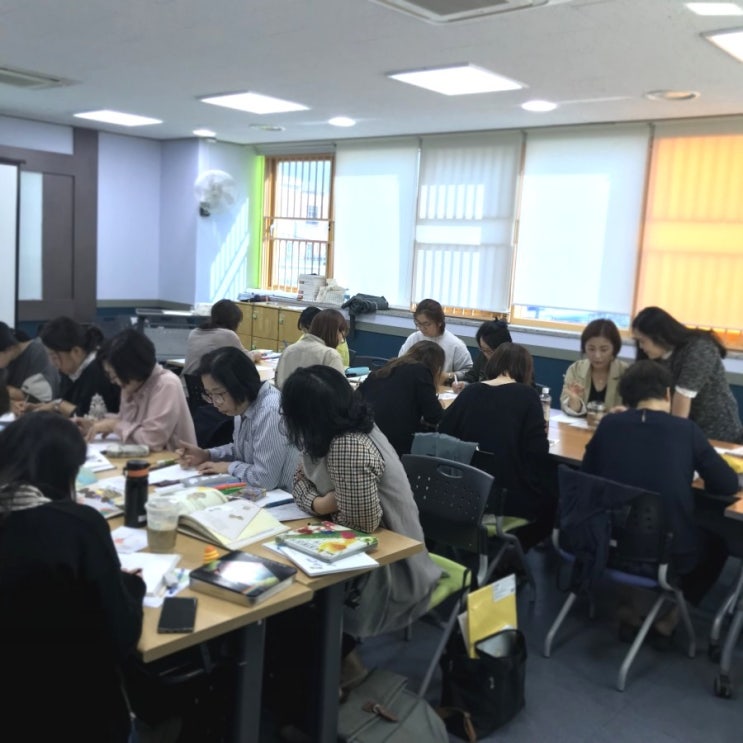  [그림책문화예술지도사]2019년 인천구립도서관 지원활동가 교육/신석도서관-그림책표현매체 및 스토리작성