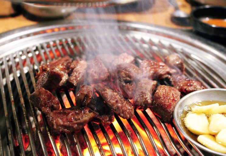  [방배동 맛집] 육갑식당 본점 방배동 카페골목 맛집으로 인정!