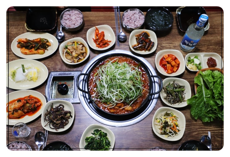  제주 쌈밥 맛집 황부정에서 흑돼지두루치기!