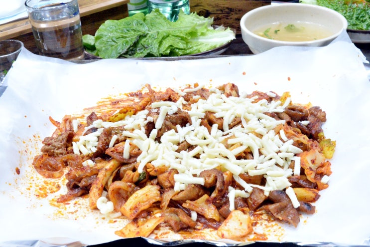  야식으로는 여기 치즈곱창