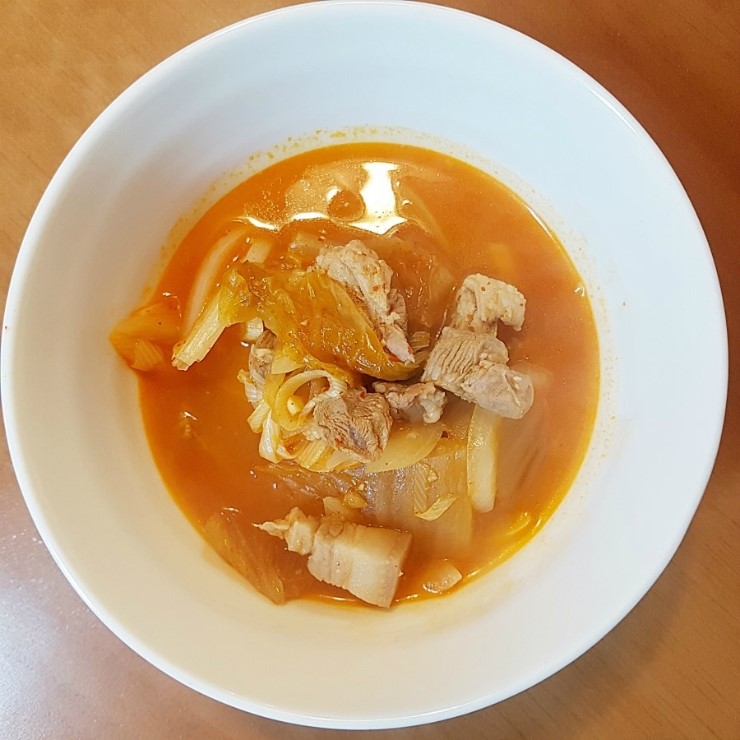 [아빠요리] 돼지고기 김치찌개 현디파파만의 레시피로 맛있게 끓이는 법