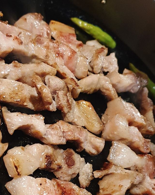  중동현대백화점맛집)백하돼지생갈비에서 목덜미살 먹기