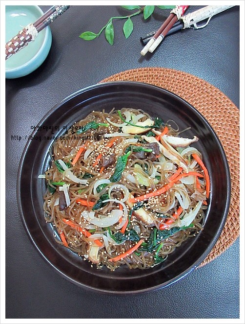  잡채만들기 야채 버섯 넣고 꼬들하게 만들기~~