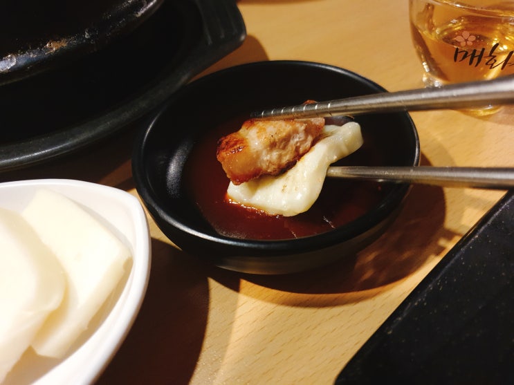  건대고기집 - 치즈와 궁합이 좋은 고기가 있는 건대화기애애