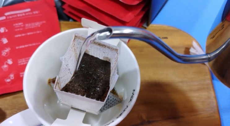  핸드드립커피  따뜻한 커피가 생각날 때. 제주리베홀빈