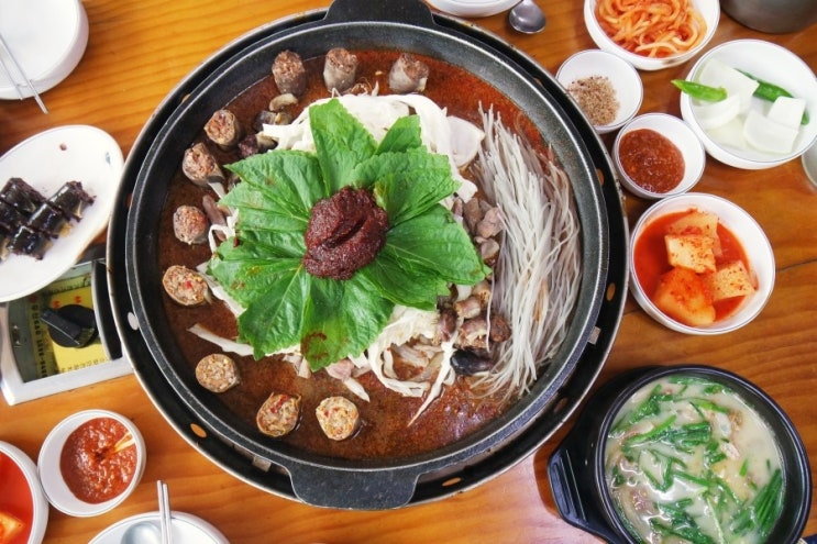  장안동 순대국 옛맛수제피순대 철판볶음