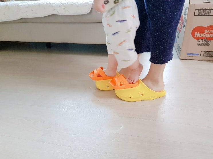  아기 걸음마연습, 15개월 아기 신발 신고 도전