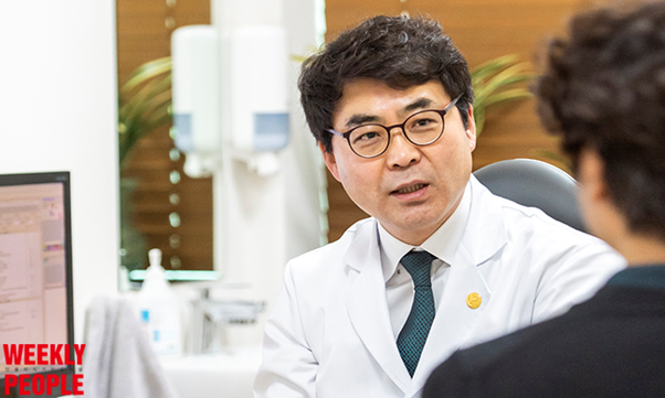  [위클리 피플] 김성민 병원장, 척추·관절 치료에 특화된 전문성을 말하다