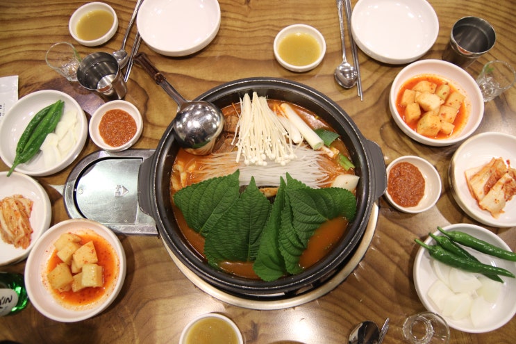  강남역 감자탕 이맛이쥬