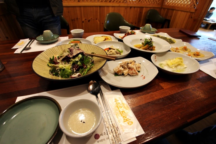  제주도 현지인 맛집 정갈한 상차림!