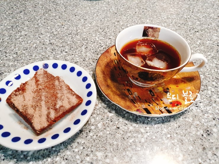  홈메이드 다크브라우니