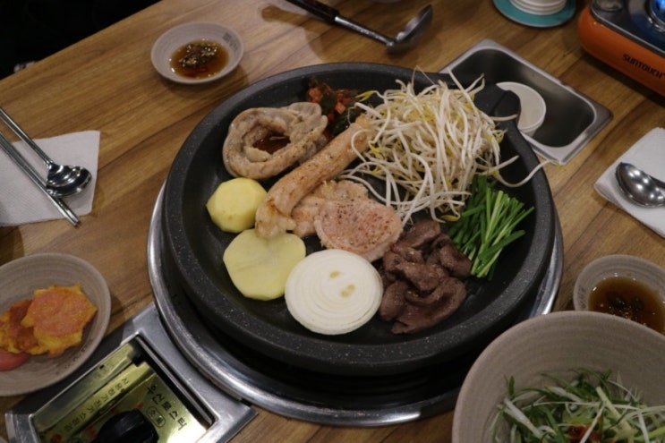  뚝섬역 맛집) 뚝섬역 회식장소로 좋은 일차돌 뚝섬역점에서 차돌박이와 곱창을 함께!