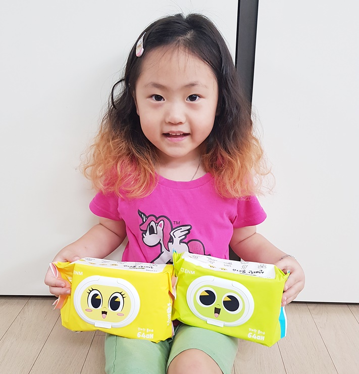  신비아파트 물티슈 사용하기도 좋고! 아이도 좋아해요~