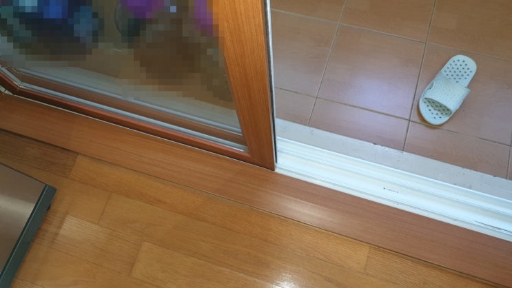  서초구 레미안7차/구로구 근상프리즘팰리스아파트에 두꺼비 샤시수리가 샷시수리 슬라이딩도어 수리 다녀왔어요.