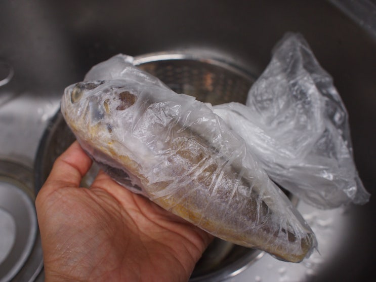  냉동생선 유통기한과 해동방법 :: 소금으로 맛있게!